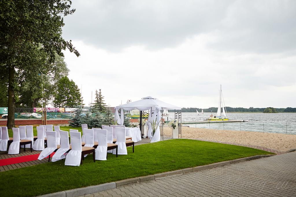 Hotel Rudnik Грудзёндз Экстерьер фото