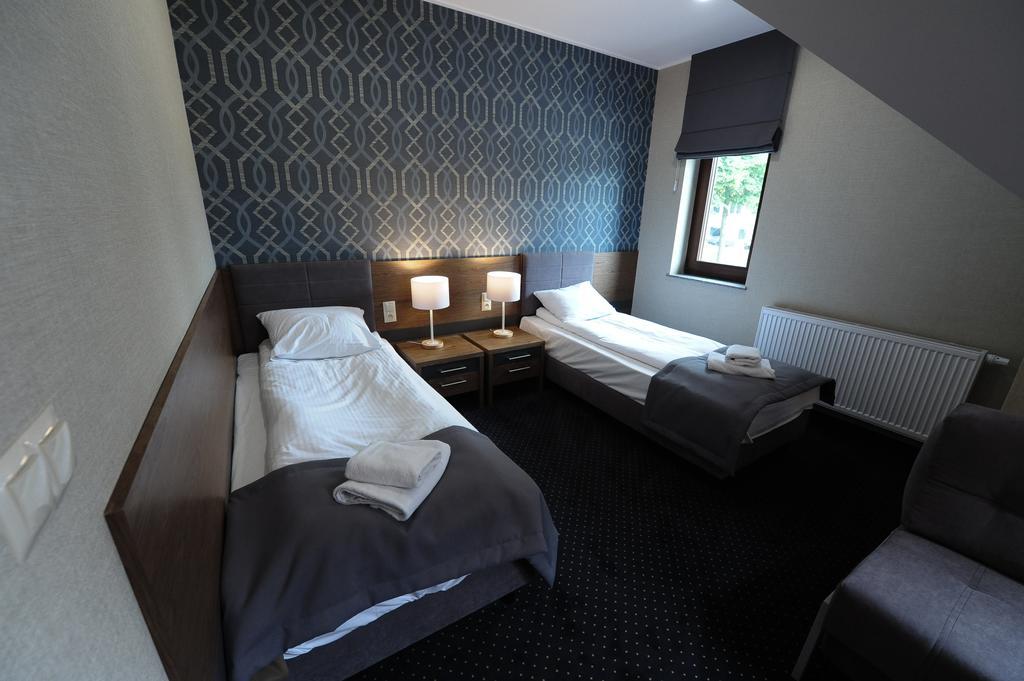 Hotel Rudnik Грудзёндз Экстерьер фото