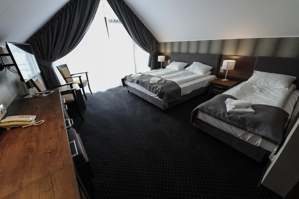 Hotel Rudnik Грудзёндз Экстерьер фото