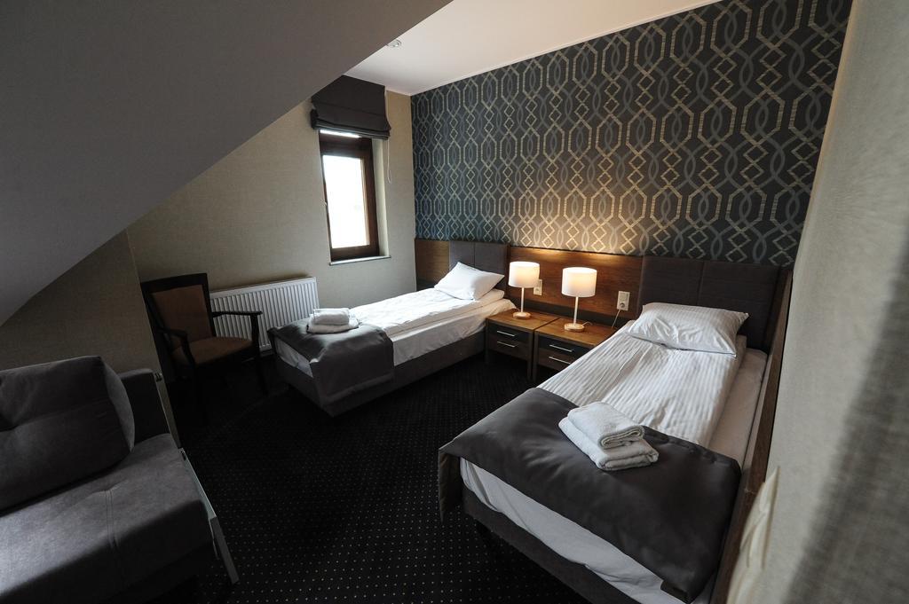 Hotel Rudnik Грудзёндз Экстерьер фото